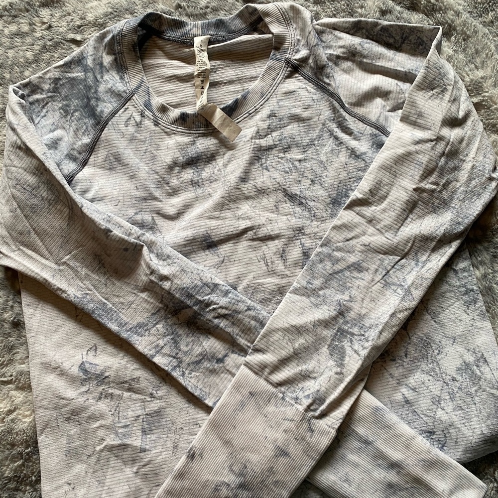 Lululemon Swiftly Tech Long Sleeve 2.0
